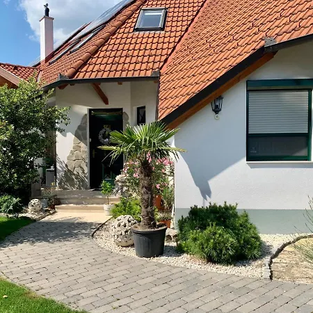 Levendula Vendeghaz 3*