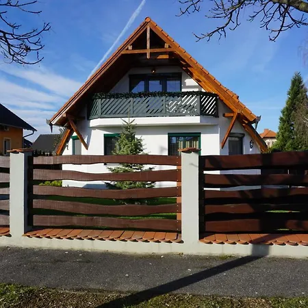 Levendula Vendeghaz Gasthof Bük