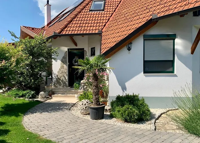 Levendula Vendeghaz 3*